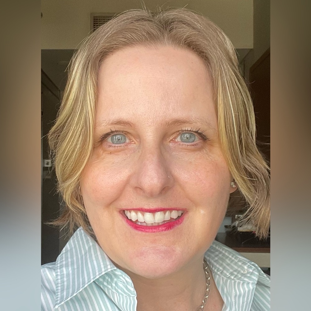 Meet your Posher, Angela